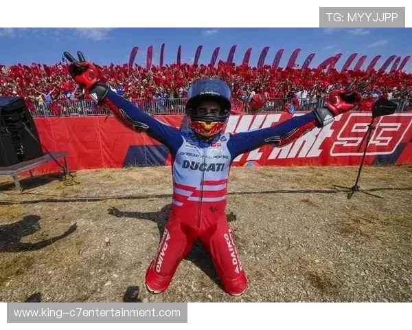 马丁险胜巴尼亚亚再掀积分大战MotoGP年度冠军悬念重燃 马丁险胜巴尼亚亚再掀积分大战MotoGP年度冠军悬念重燃
